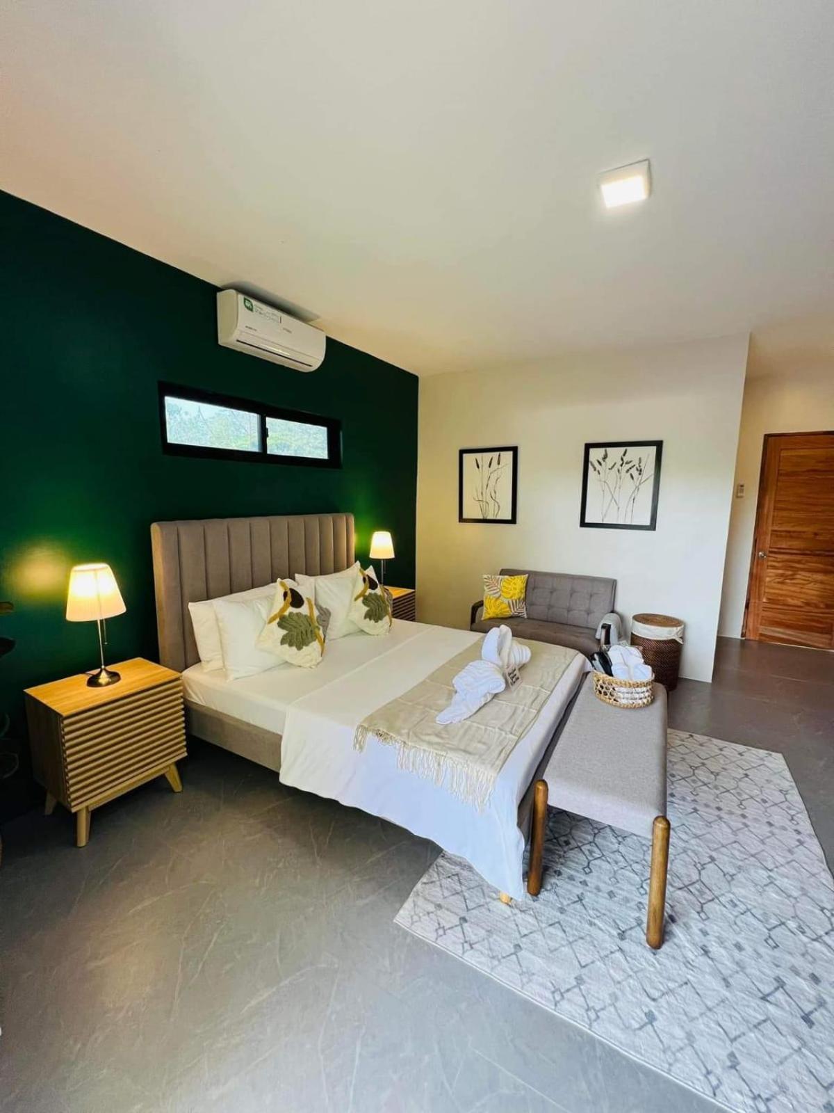 Tambisan Resort Сан Хуан Екстериор снимка