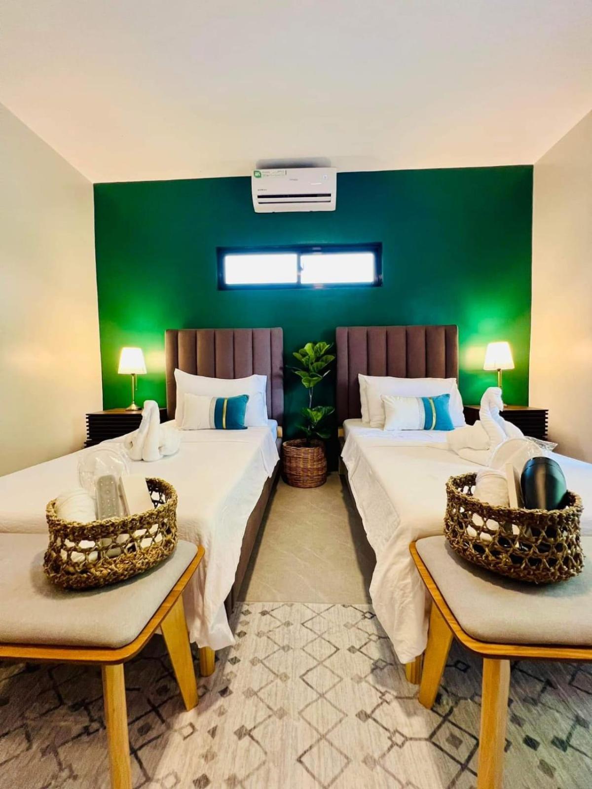 Tambisan Resort Сан Хуан Екстериор снимка